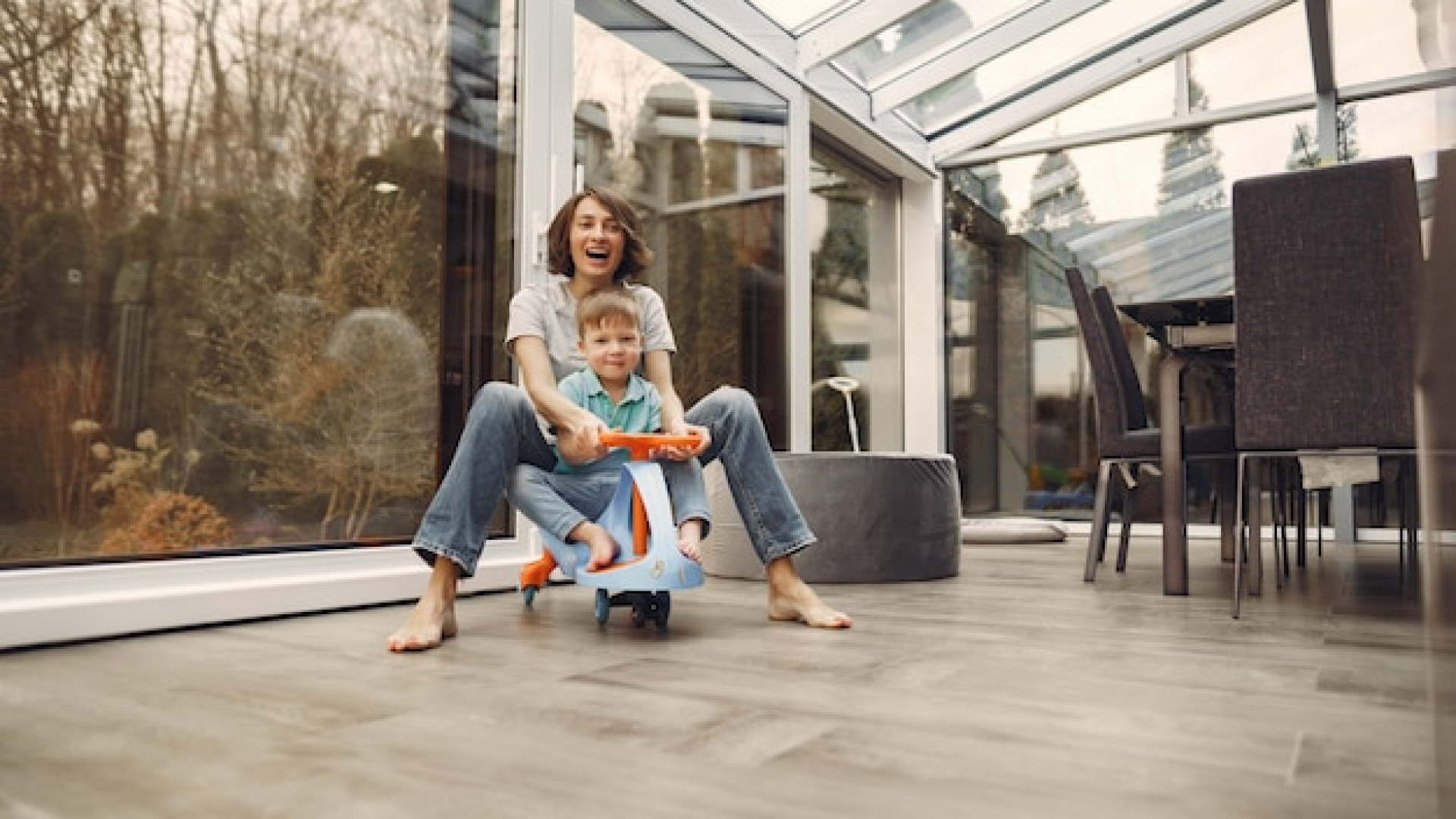 Pourquoi installer une véranda peut valoriser votre bien à Botans ?